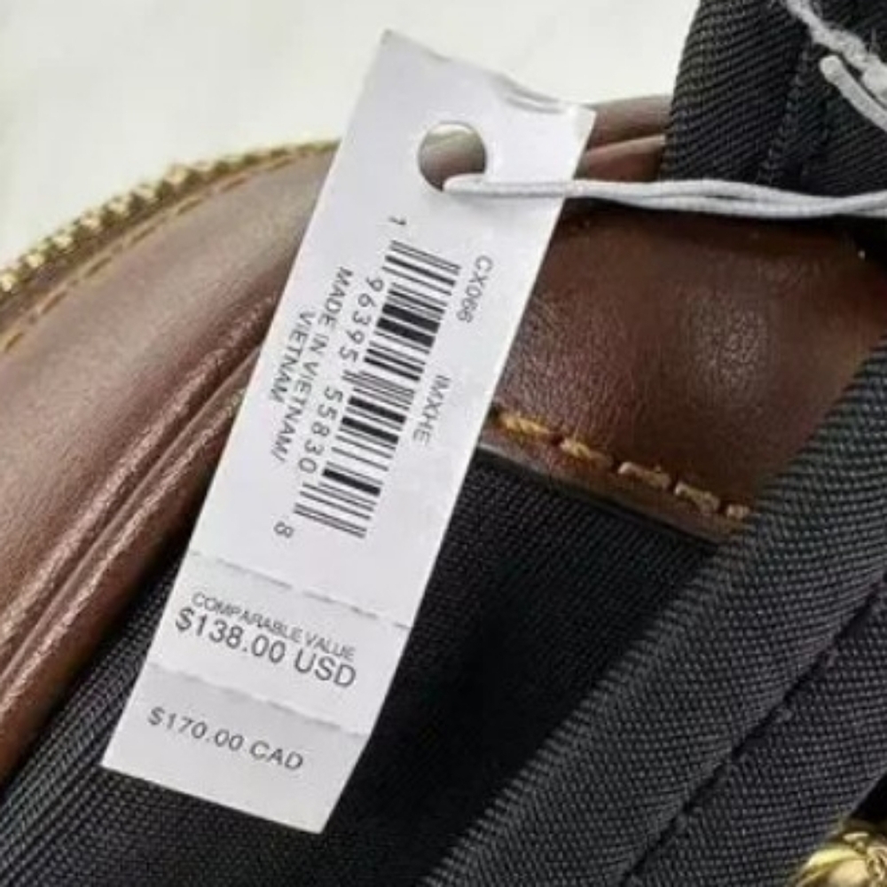 Coach Mini Court Backpack ๐๐จ๐ฅ๐ ๐๐ฎ๐ญ ๐๐๐ซ๐จ๐ฌ๐ฌ ๐๐จ๐๐๐ก ๐๐ญ๐จ๐ซ๐๐ฌ! - Picture 8 of 16